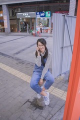 001