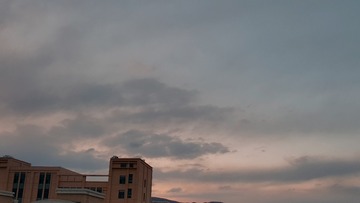 1876298