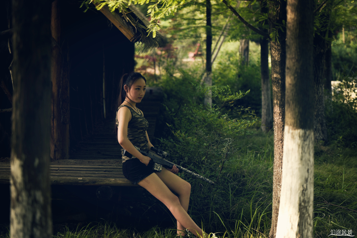 丛林女狙击
