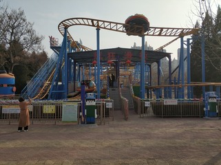 2240438