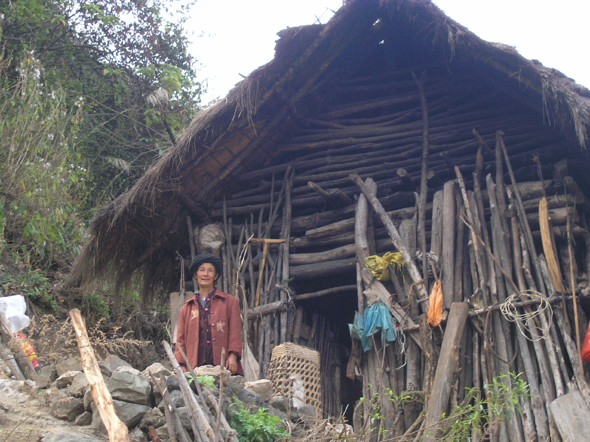 怒江往事千支脚落地民房