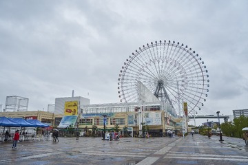 275005