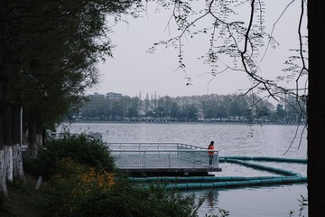 FE14EADB-1DE4-464C-A203-AFFFF20C03E8/L0/001