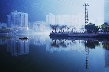 个旧金湖-雾景