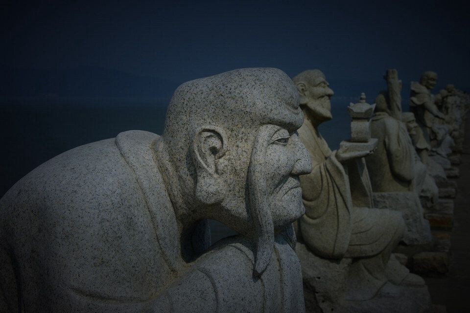 凝神<br />
淡忘也是一种修行