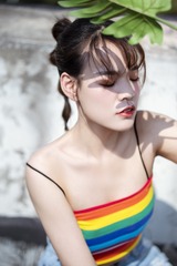 001