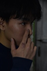 001
