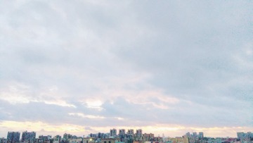 103084