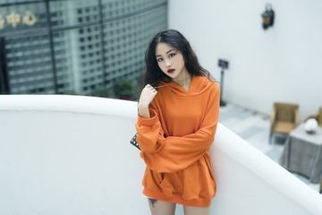 1686317