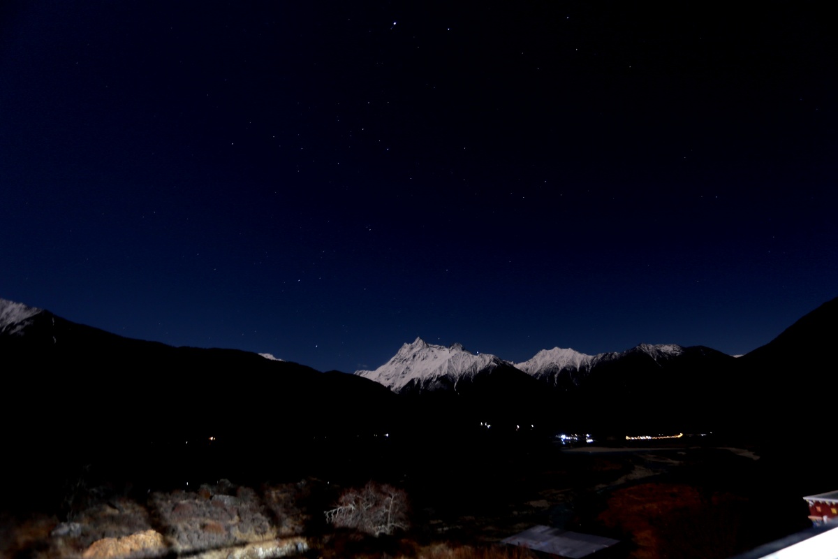 南迦巴瓦峰的星空 - 冷木子_小人物大视界 - 图虫