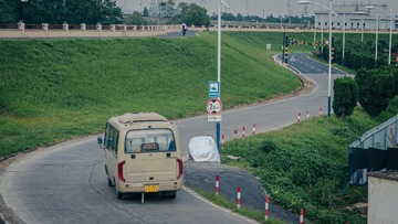 AD1A1DB3-2985-4E66-AB24-E9DA75D30009/L0/001