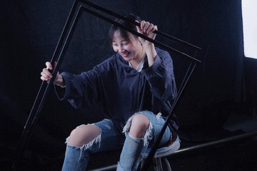 001