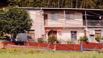 5CDA5BB6-E334-43C0-955C-85B116136B1F/L0/001