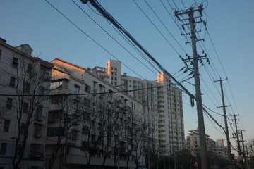 E7114C0D-3A2B-4342-8089-9777B24785F1/L0/001