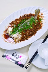 冬菜蒸黄花鱼