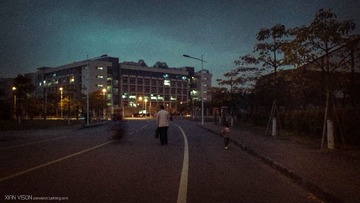 C360_2014-02-24-18-44-54-085