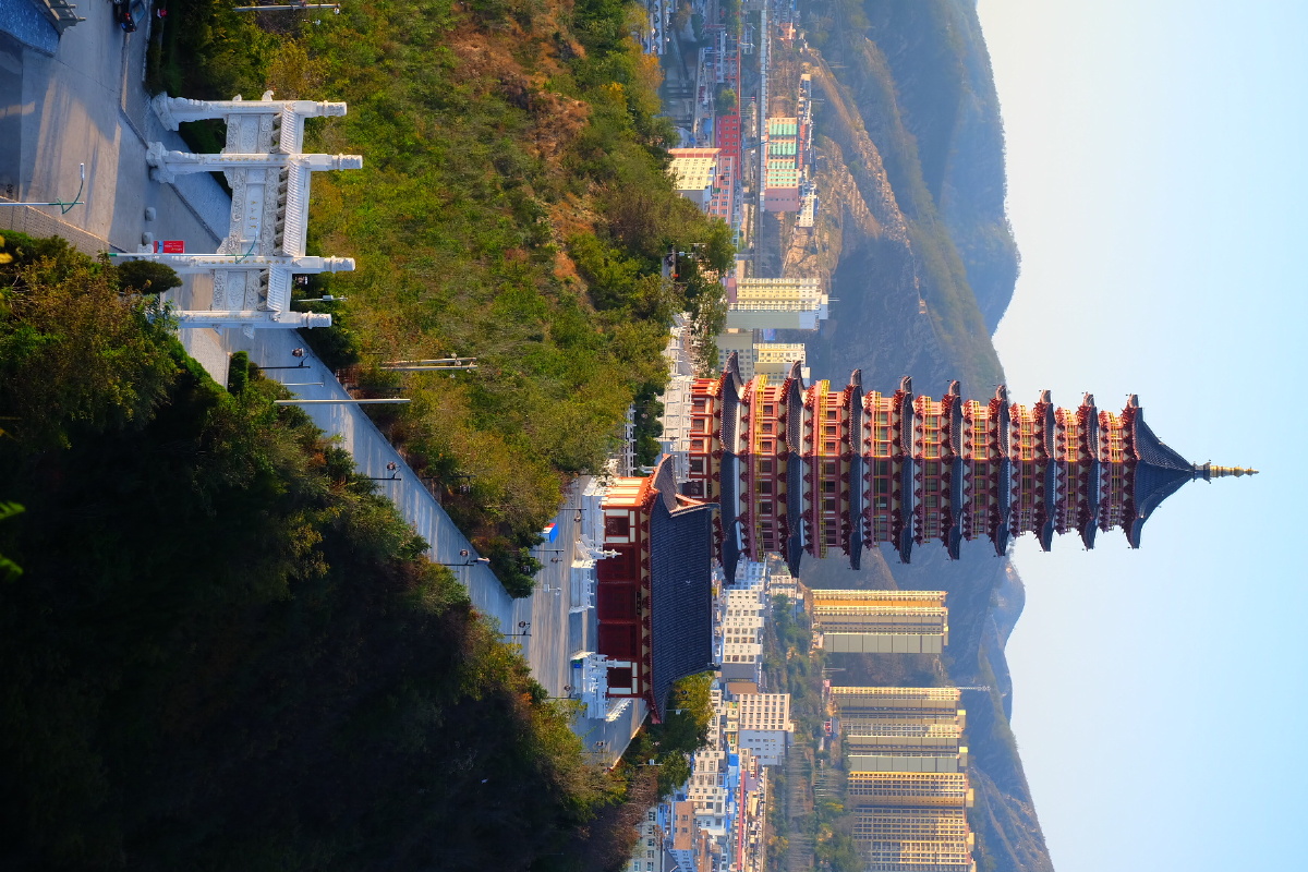 中国谢子长将军故里安定塔