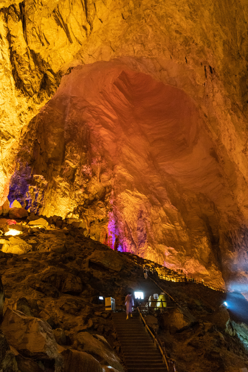 恩施别有洞天啊中国最大的溶洞腾龙洞