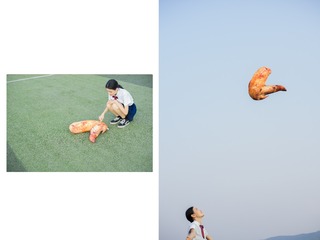122928