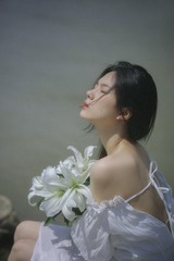 81704