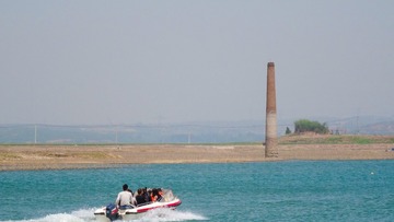 D11140F4-053B-470D-929D-50026D4ADD37/L0/001