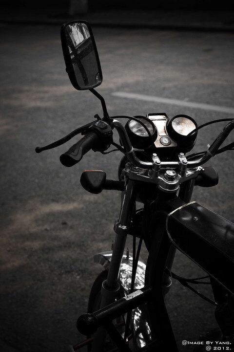 MOTO.<br />
