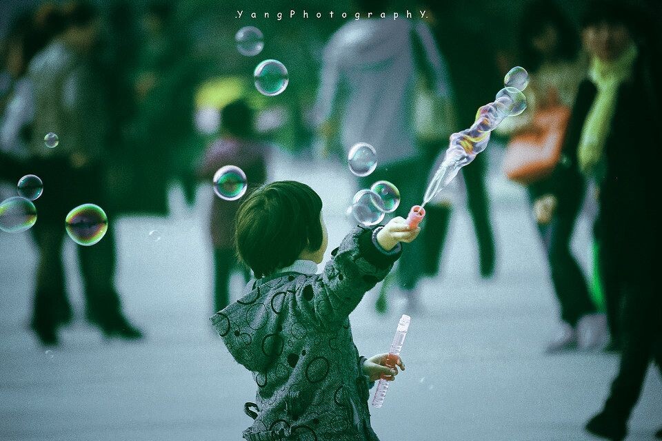 泡泡是一个拍不完的题材。<br />
