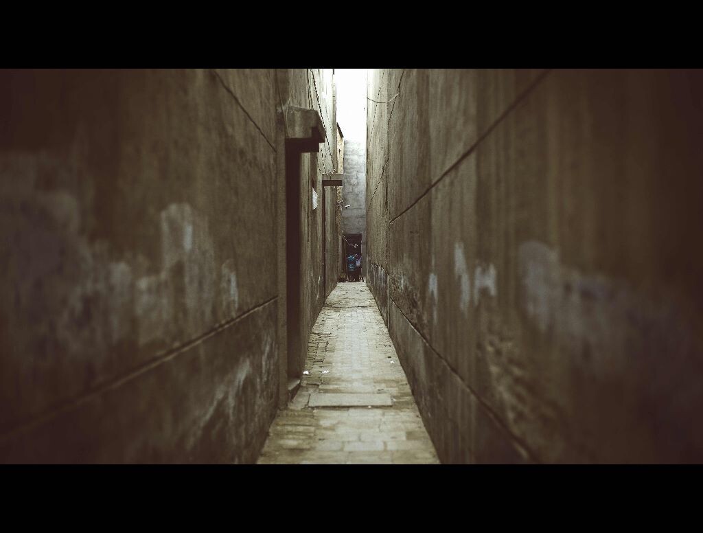 4<br />
