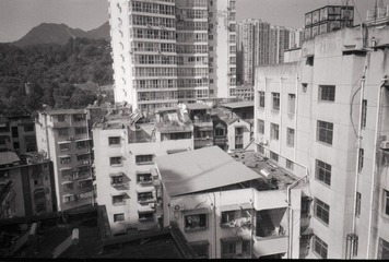 19054