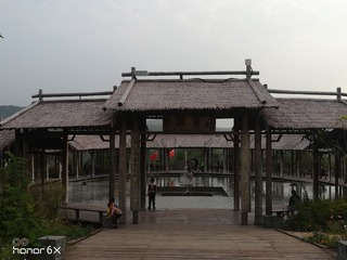 1350502