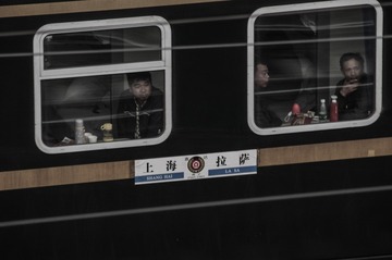 748094