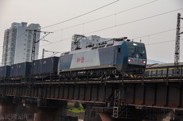 587115