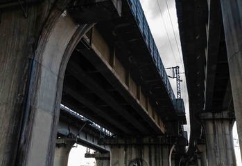894441