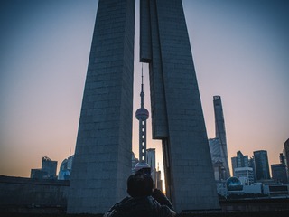 231631