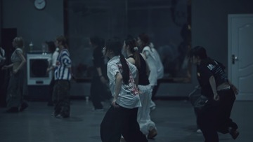 163845