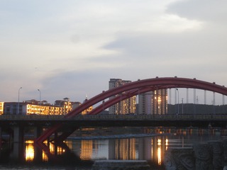 469094