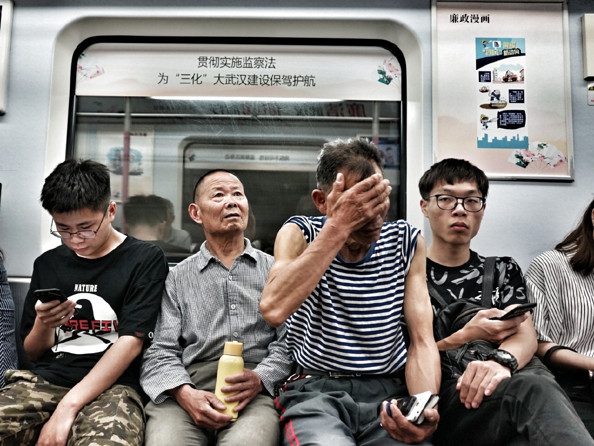 地铁1.0 - rebbcawzr - 图虫网 - 最好的摄影师都在这