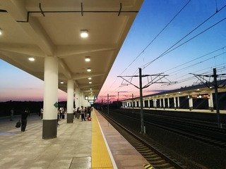 881