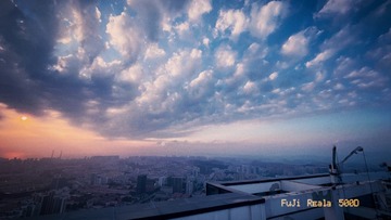 8EF70D18-5F69-4658-A970-F716ECE54B19/L0/001