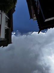 39994206-C063-43E6-935A-1354351F4762/L0/001
