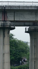 186084