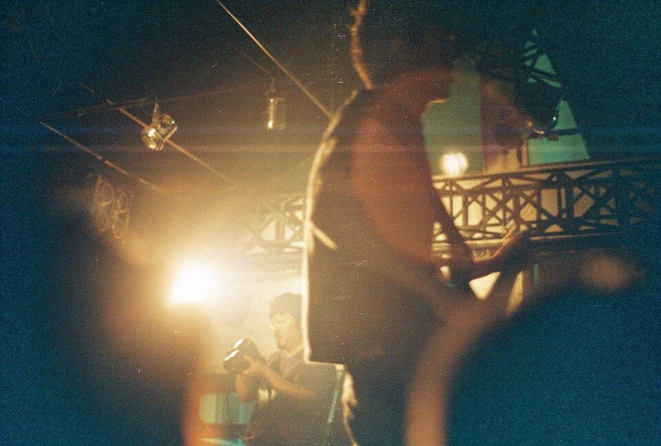 天津疯味 2010.8<br />
这里有两个人的戏份
