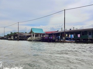 E747CA0D-56CE-4B54-9F96-D35E4B04A235/L0/001