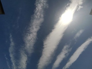 9718