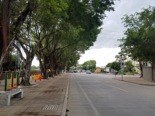 1718176