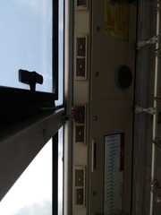 409121