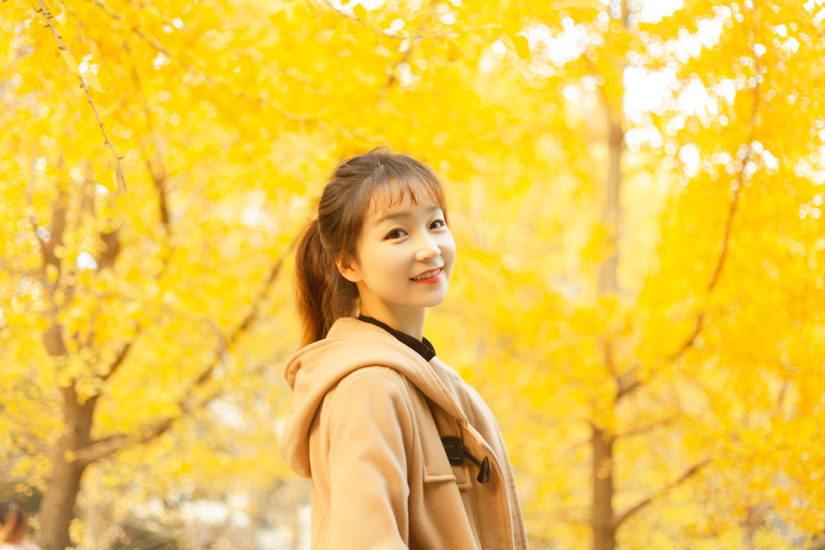 银杏写真|日系写真|秋季拍照|武汉拍照|少女写真| - 南小呱 - 图虫