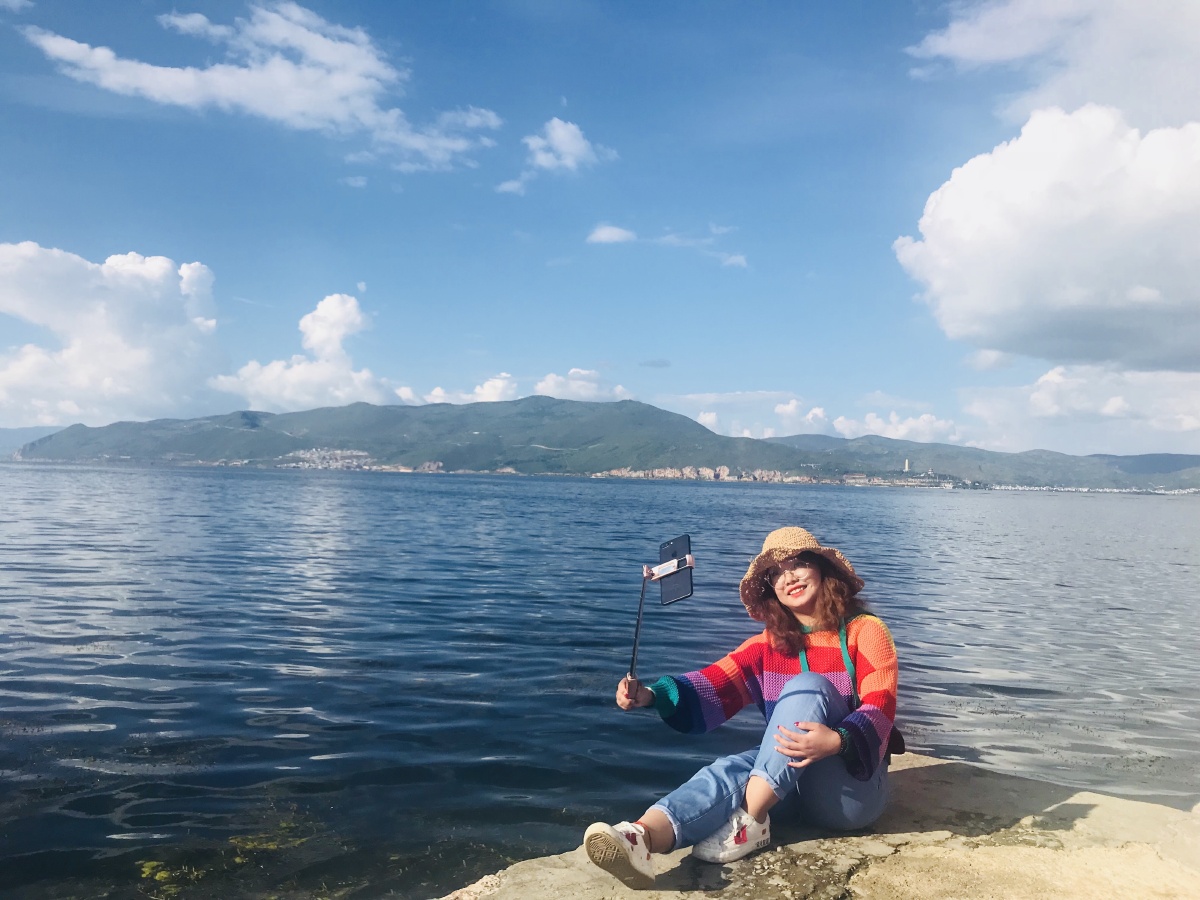 与君初相识,犹如故人归