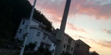 315439