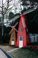 2160